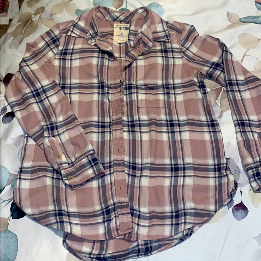 American Eagle pink flannel shirt